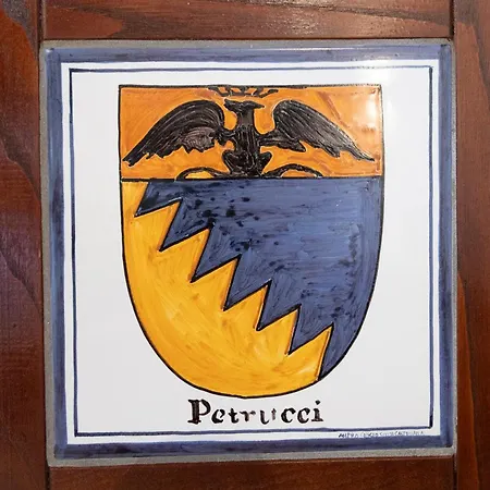 Dimora Petrucci Πανσιόν 3*